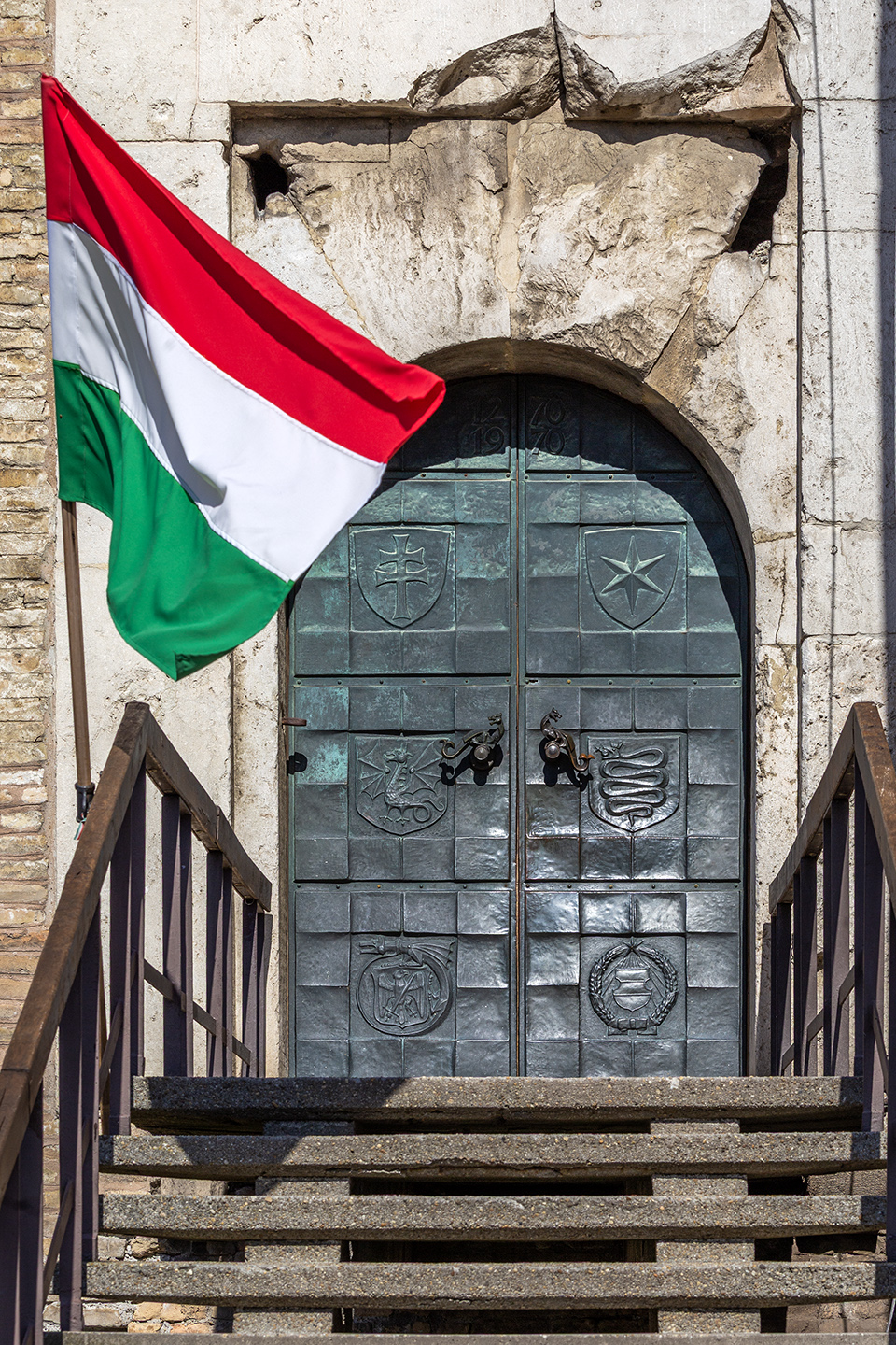 simontornya-var-bejarati-kapu-ga